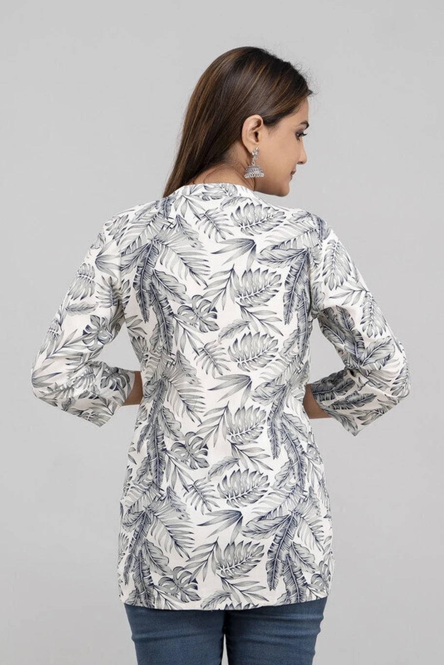 Libaas Kurti